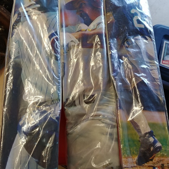 3 baseball kites with cards included. Never opened - Picture 2 of 2